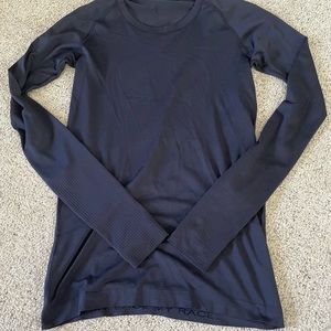 Lululemon navy swiftly tech size 8